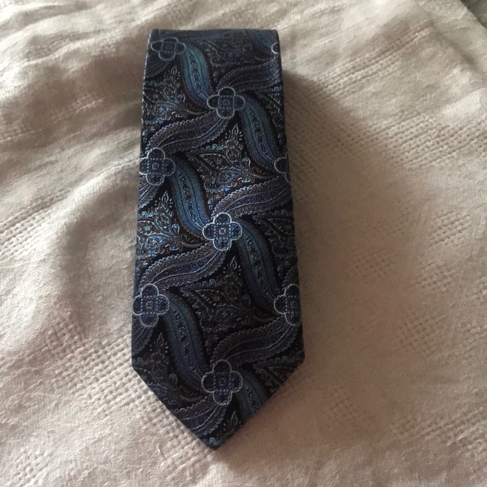 Tie